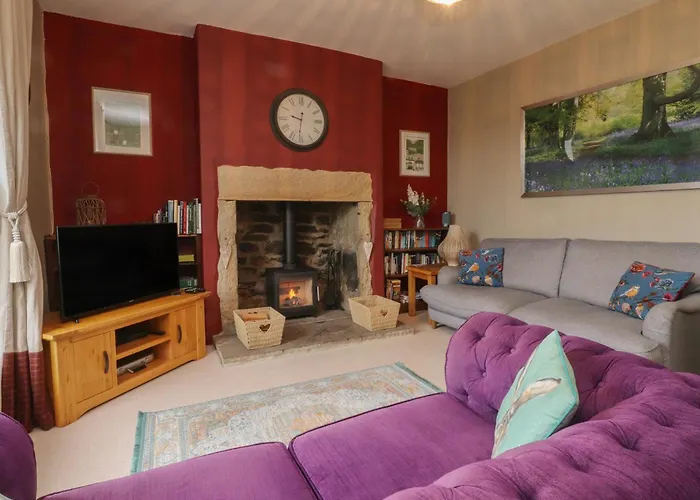 Canalside * Kildwick